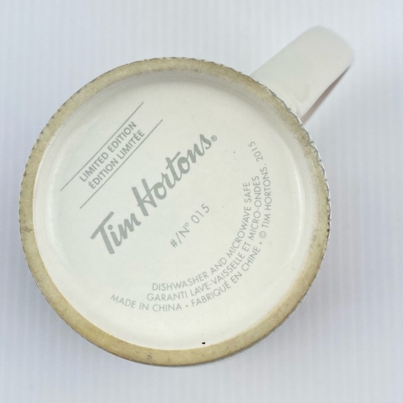 Tim Hortons 14 oz Mug Red Christmas Knit No 015 Limited Edition Coffee Cup 2015 - Picture 6 of 8